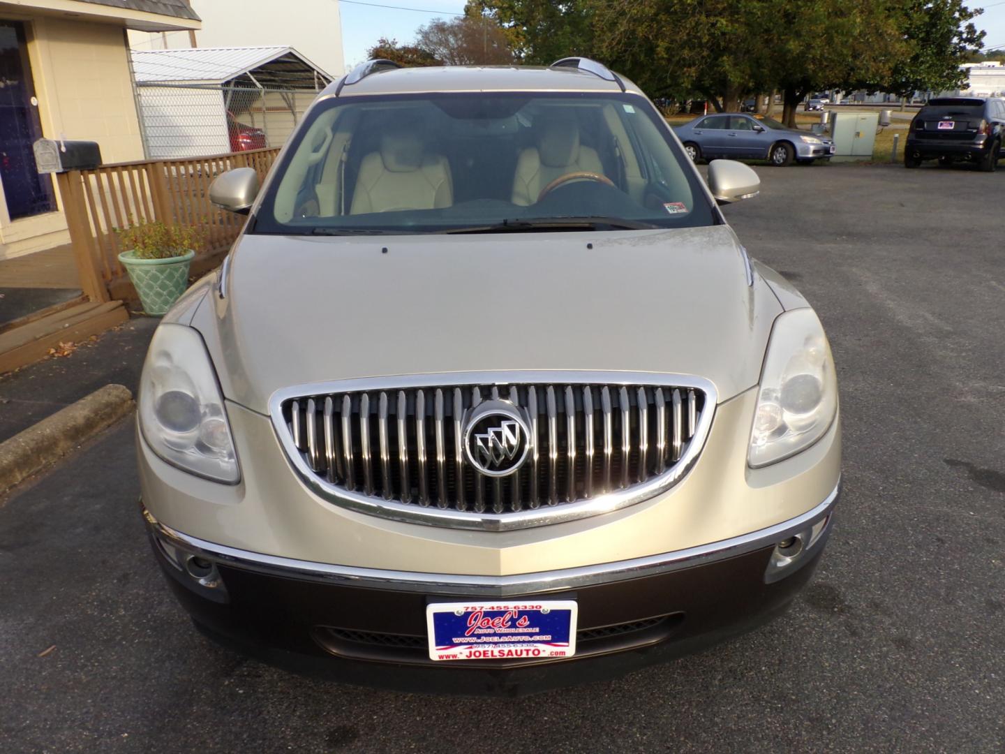 2011 Gold Buick Enclave CXL-1 FWD (5GAKRBED3BJ) with an 3.6L V6 DOHC 24V engine, 6-Speed Automatic Overdrive transmission, located at 5700 Curlew Drive, Norfolk, VA, 23502, (757) 455-6330, 36.841885, -76.209412 - Photo#3